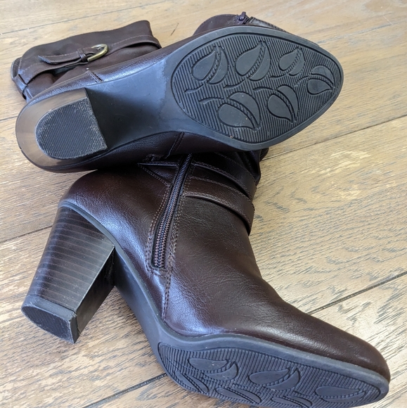 Women's boots - Picture 2 of 2